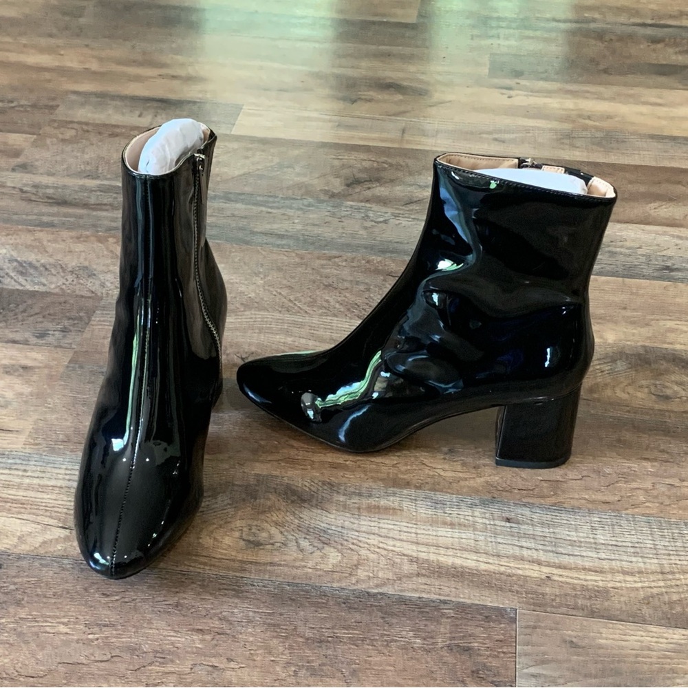 Cushion Walk by Avon NWOT black Shiny Faux Patent Leather heeled booties 8